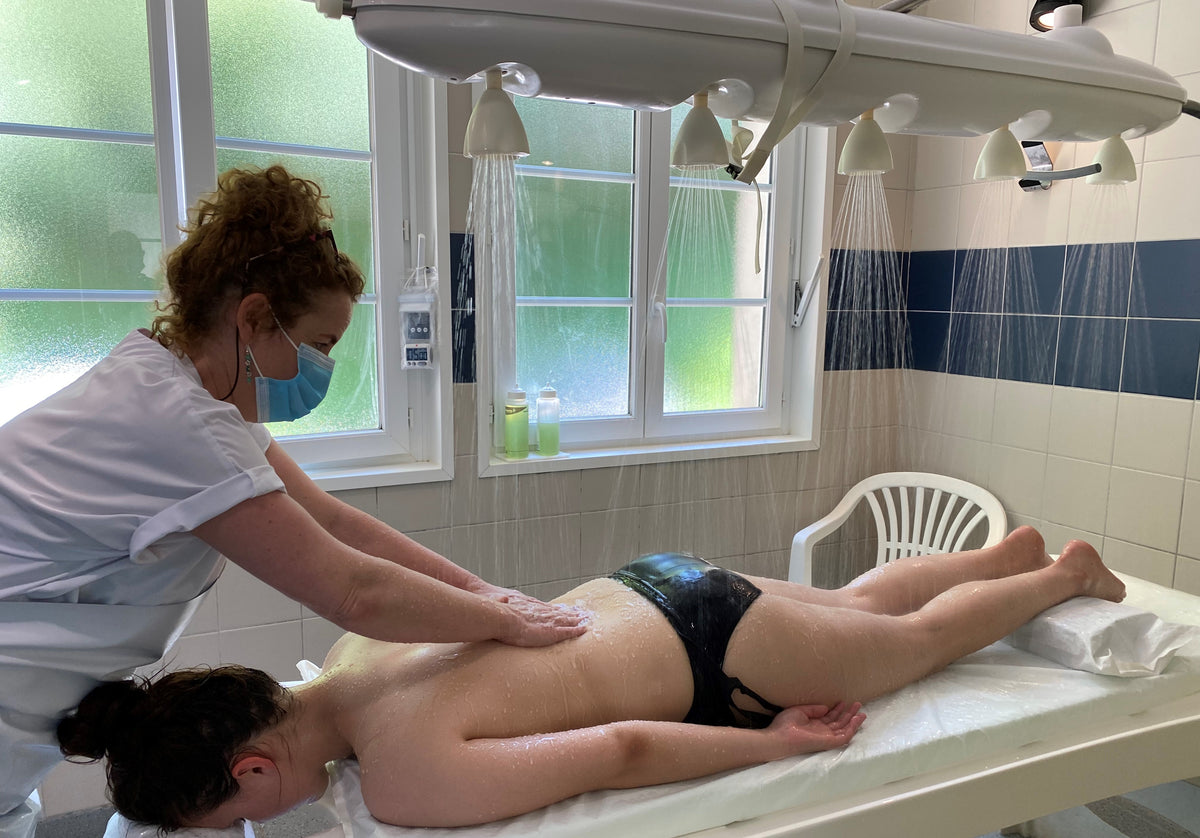 Massage sous affusion